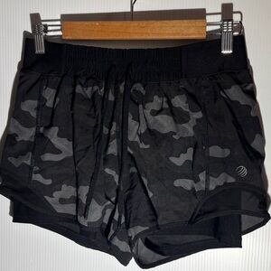 Black Camo Women's Shorts size medium